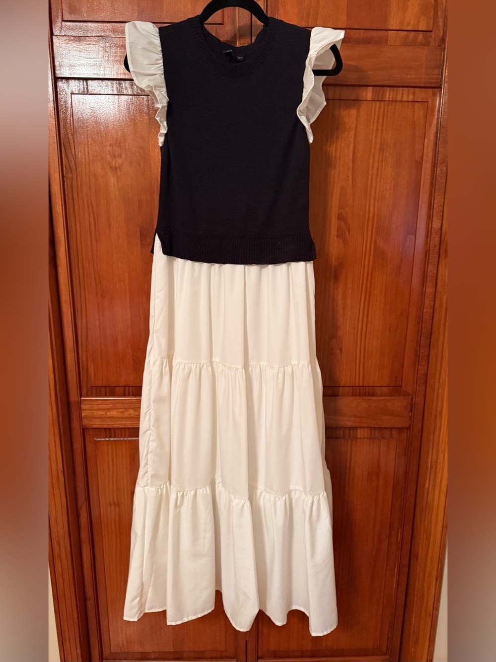 Black & White Ruffle Sleeve Maxi Dress